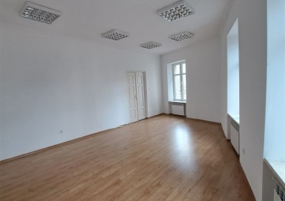 lokal na wynajem - Oświęcim, Stare Miasto, Dąbrowskiego
